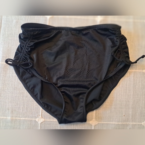 Trimshaper Black Swim Bottom Size 12 - Picture 1 of 4